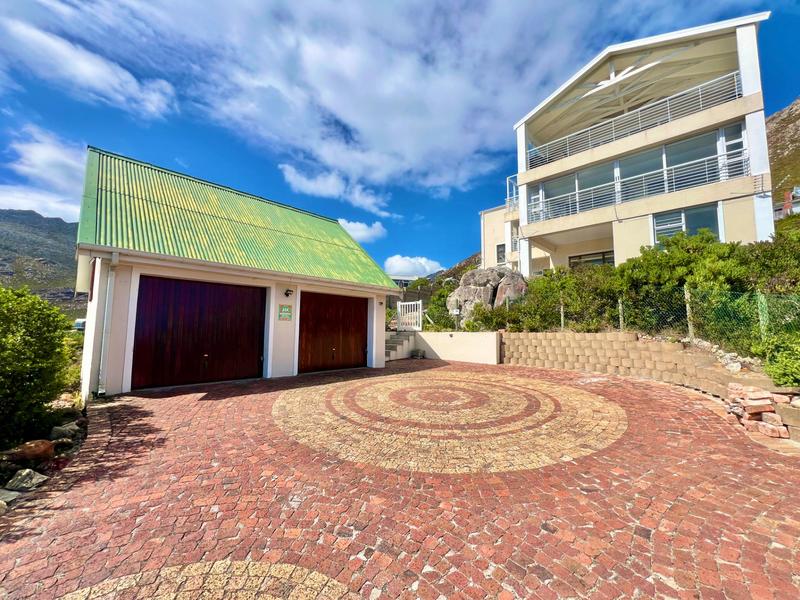 6 Bedroom Property for Sale in Rooi Els Western Cape